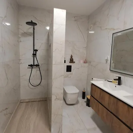 Oura Apartment