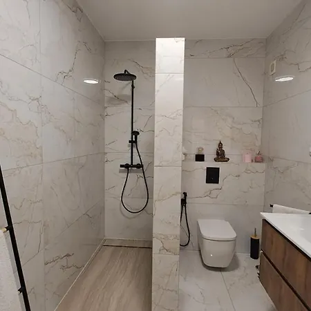 Oura Apartment